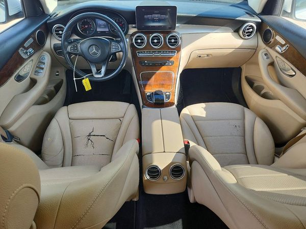 2016 MERCEDES-BENZ GLC GLC300