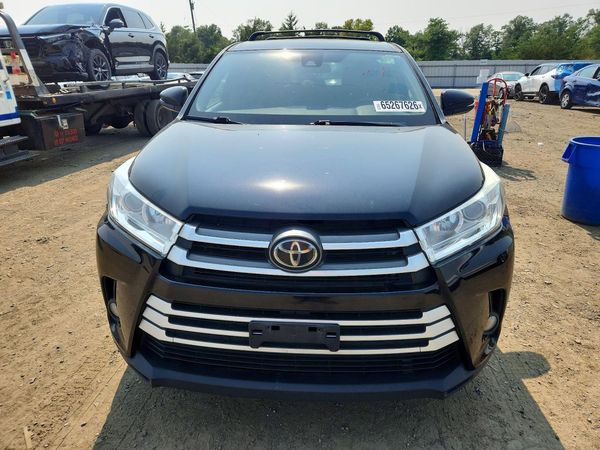 2018 TOYOTA HIGHLANDER LE/LE Plus