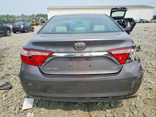 2016 TOYOTA CAMRY