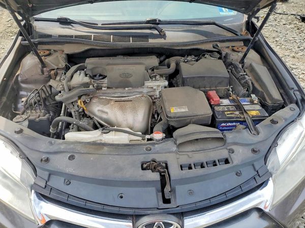 2016 TOYOTA CAMRY