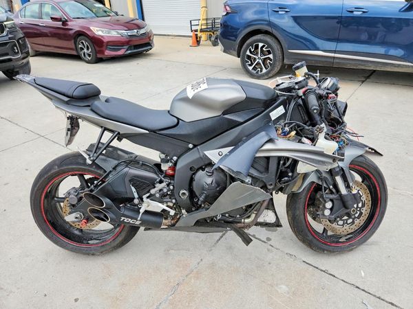 2014 YAMAHA YZFR6
