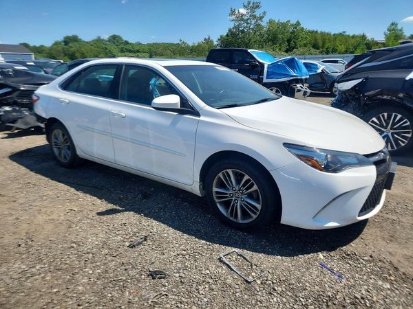 2017 TOYOTA CAMRY