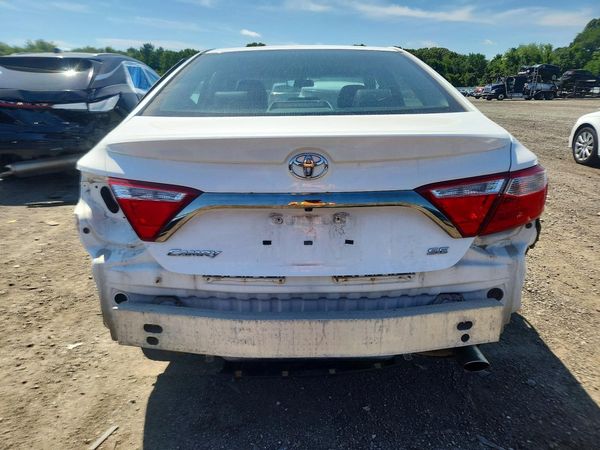 2017 TOYOTA CAMRY