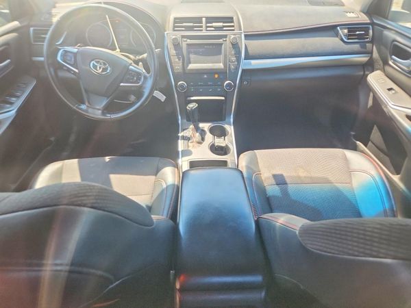 2017 TOYOTA CAMRY