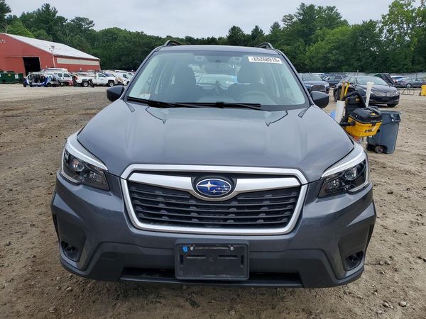 2021 SUBARU FORESTER Base