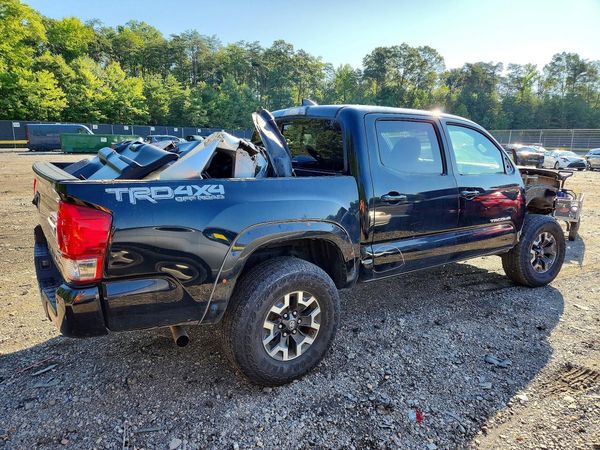 2017 TOYOTA TACOMA