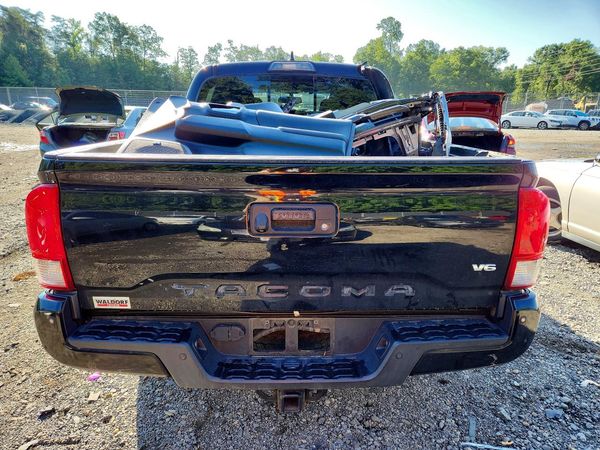 2017 TOYOTA TACOMA