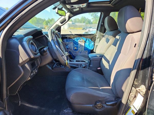 2017 TOYOTA TACOMA