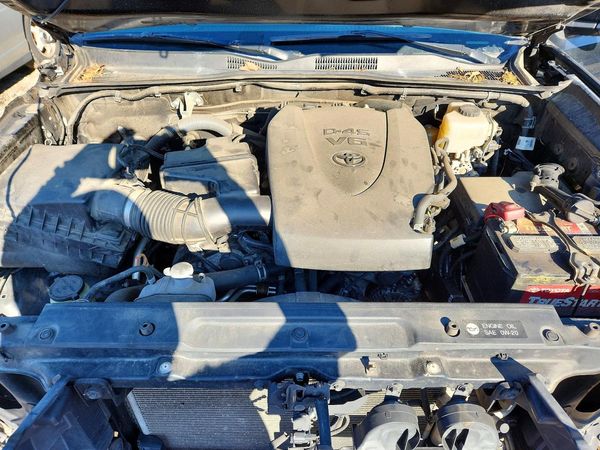 2017 TOYOTA TACOMA