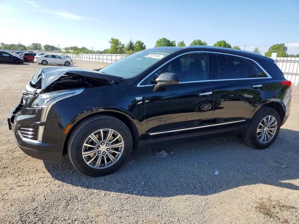 2017 CADILLAC XT5