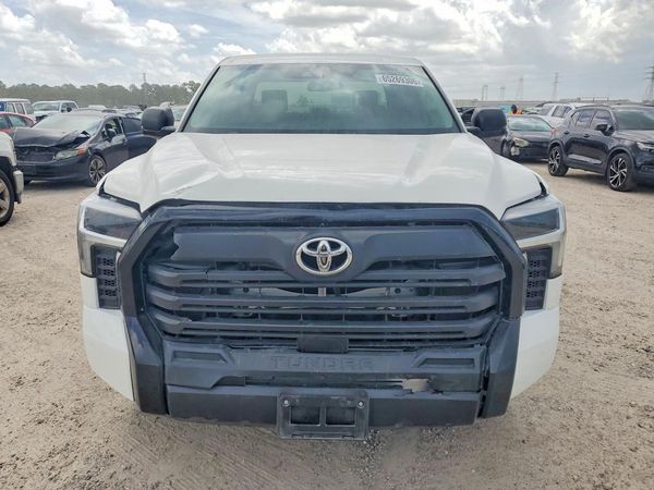 2024 TOYOTA TUNDRA SR
