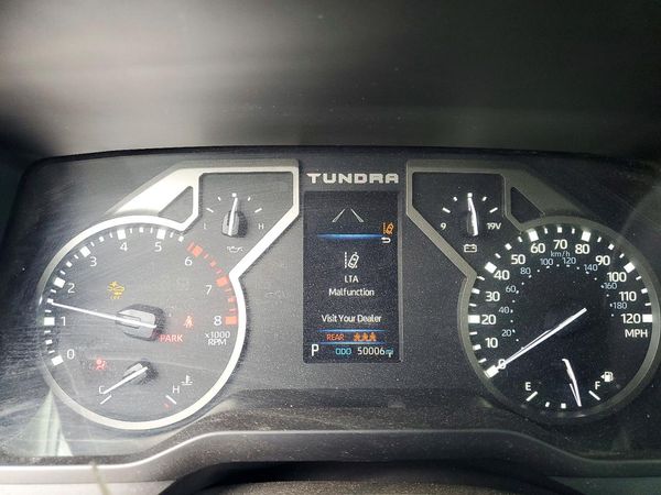 2024 TOYOTA TUNDRA SR