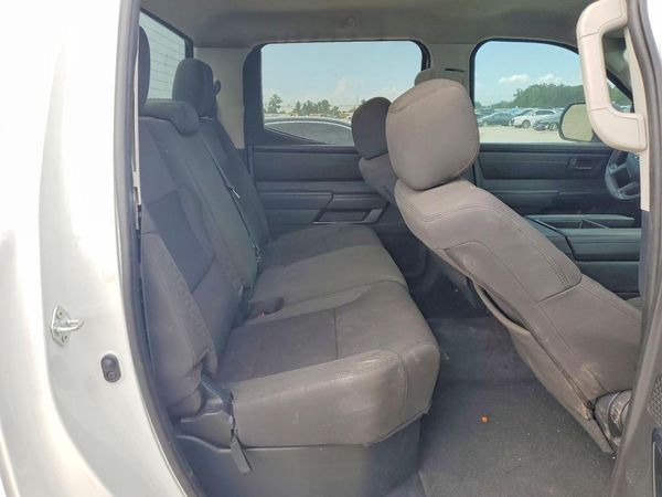 2024 TOYOTA TUNDRA SR