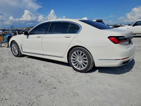 2020 BMW 740