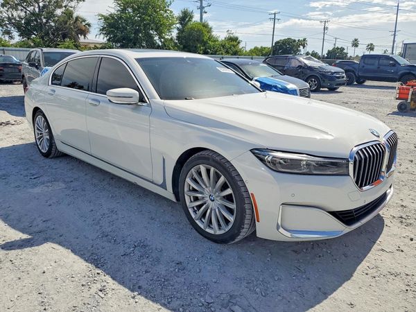 2020 BMW 740