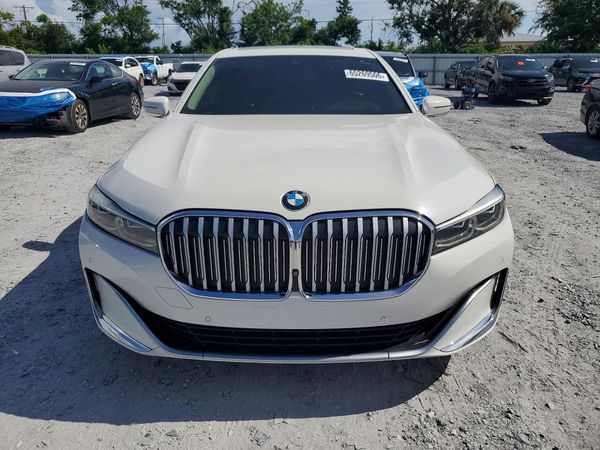 2020 BMW 740