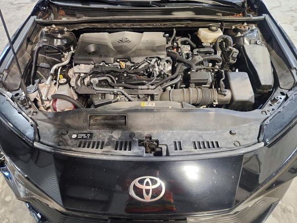 2025 TOYOTA CAMRY — Engine bay