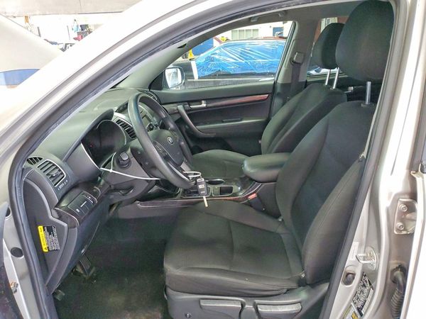 2014 KIA SORENTO Base/ LX
