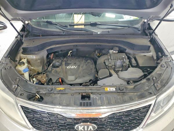 2014 KIA SORENTO Base/ LX