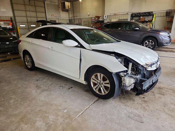 2013 HYUNDAI SONATA GLS/ GLS Popular