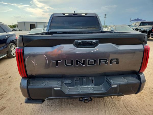 2023 TOYOTA TUNDRA
