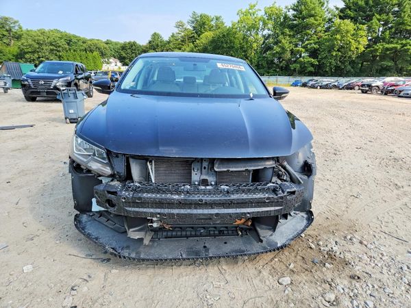 2018 VOLKSWAGEN PASSAT