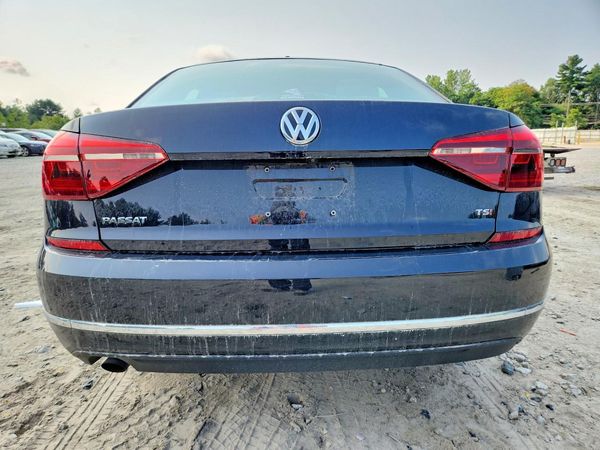 2018 VOLKSWAGEN PASSAT