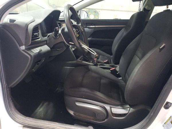 2019 HYUNDAI ELANTRA SE — DENT