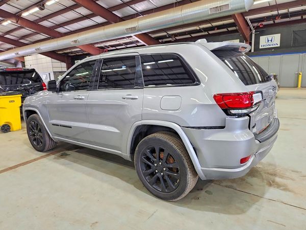 2020 JEEP GRAND CHEROKEE LAREDO 4X4