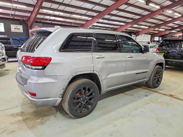 2020 JEEP GRAND CHEROKEE LAREDO 4X4