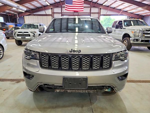 2020 JEEP GRAND CHEROKEE LAREDO 4X4