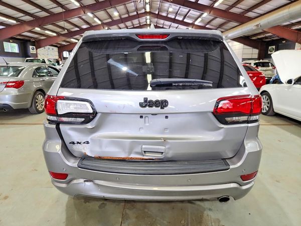 2020 JEEP GRAND CHEROKEE LAREDO 4X4