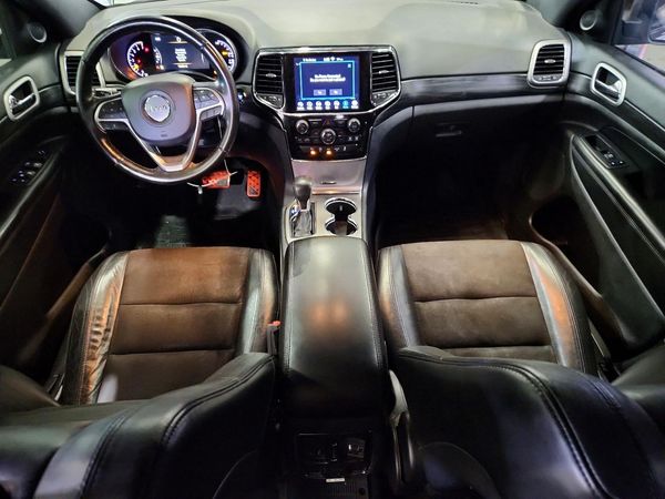 2020 JEEP GRAND CHEROKEE LAREDO 4X4