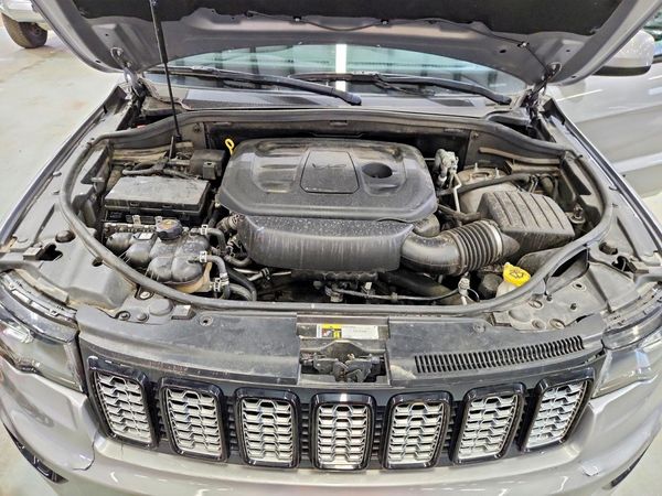 2020 JEEP GRAND CHEROKEE LAREDO 4X4