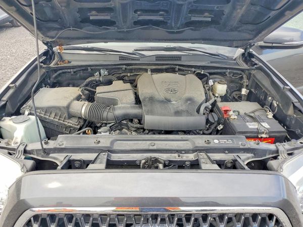 2019 TOYOTA TACOMA SR5
