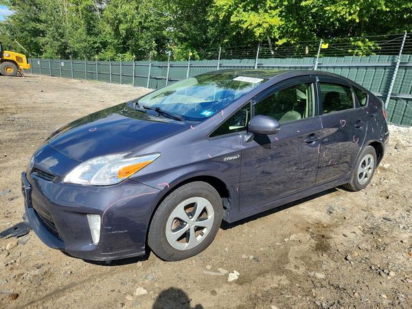 2012 TOYOTA PRIUS