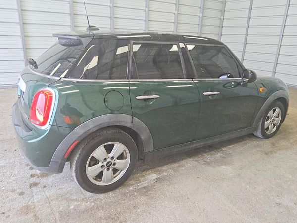 2015 MINI COOPER