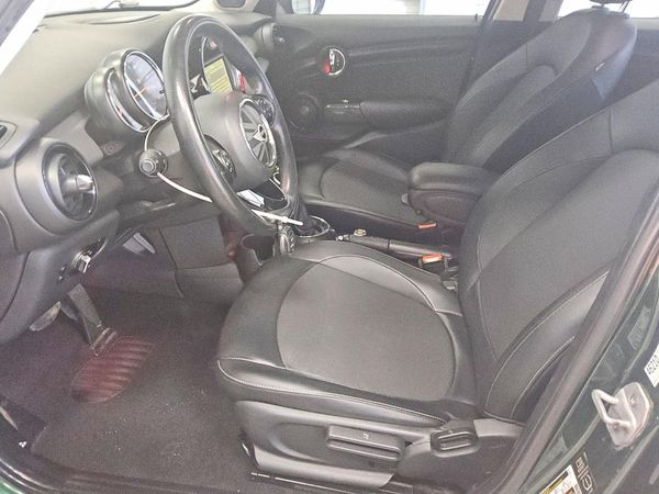 2015 MINI COOPER