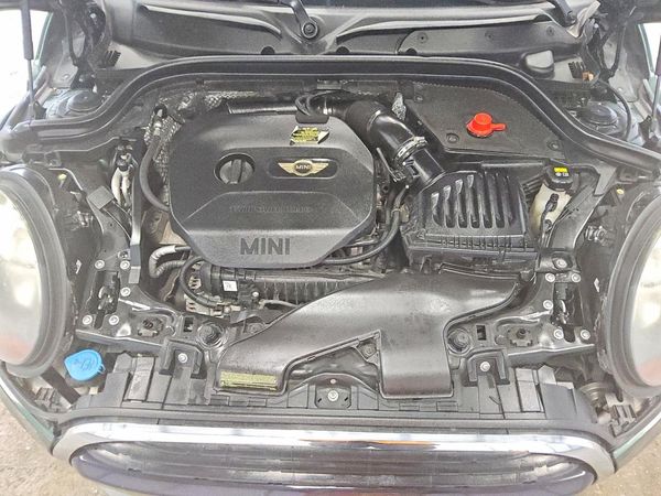 2015 MINI COOPER
