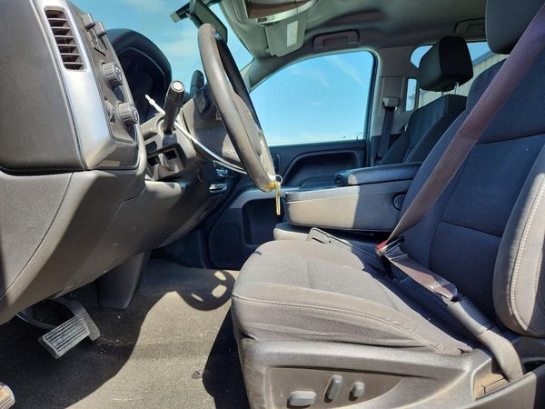 2017 CHEVROLET SILVERADO LT