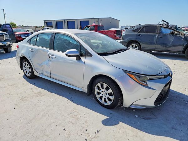 2024 TOYOTA COROLLA