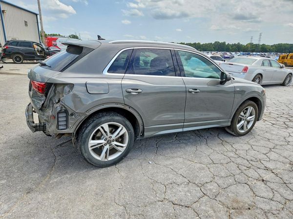 2021 AUDI Q3