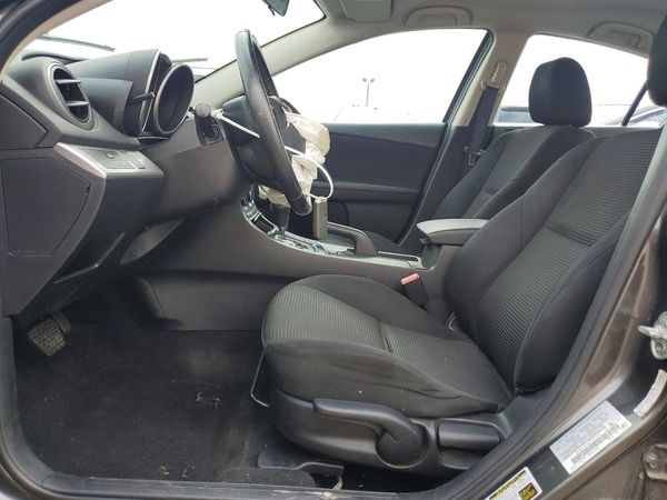 2013 MAZDA 3 Touring/GS — DENT