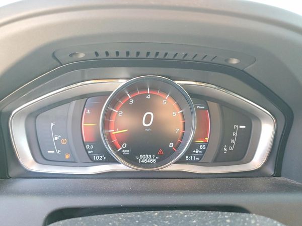 2016 VOLVO XC60 SV33 Premier