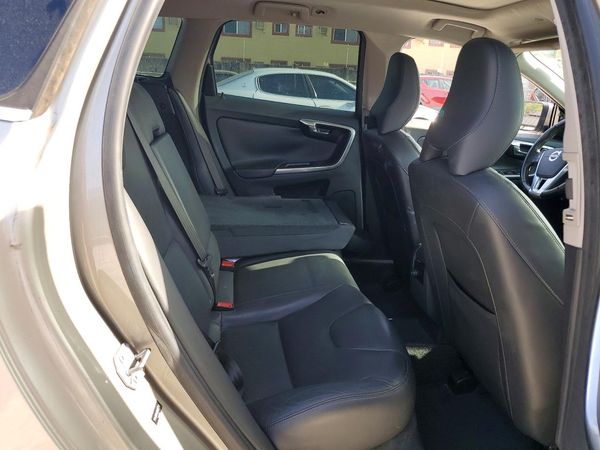 2016 VOLVO XC60 SV33 Premier