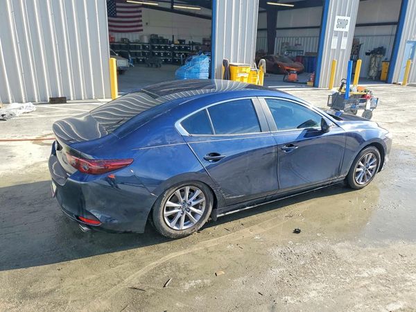 2020 MAZDA 3