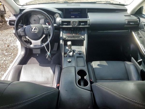 2018 LEXUS IS