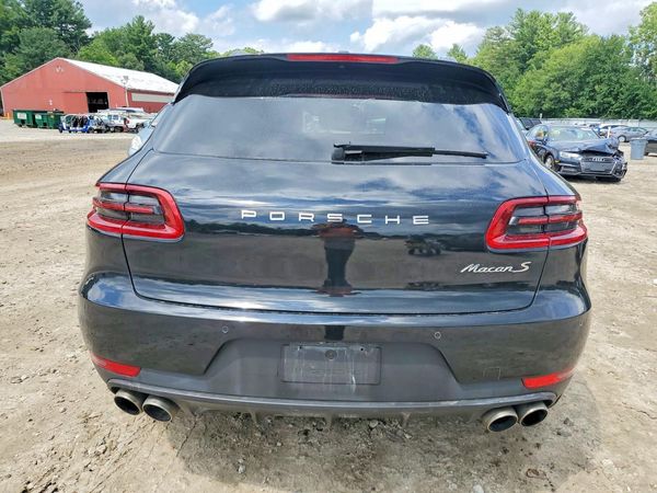 2018 PORSCHE MACAN Macan S