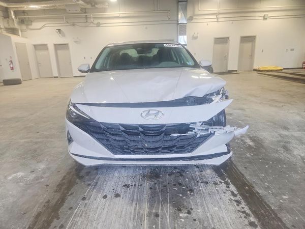 2021 HYUNDAI ELANTRA Blue