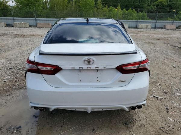 2020 TOYOTA CAMRY XSE